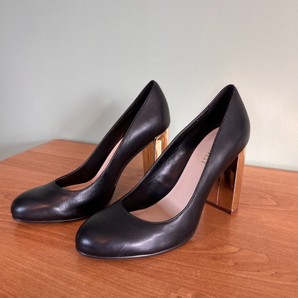 Nine West Black Pump With Gold Block Heel Size 6 - Picture 3 of 9